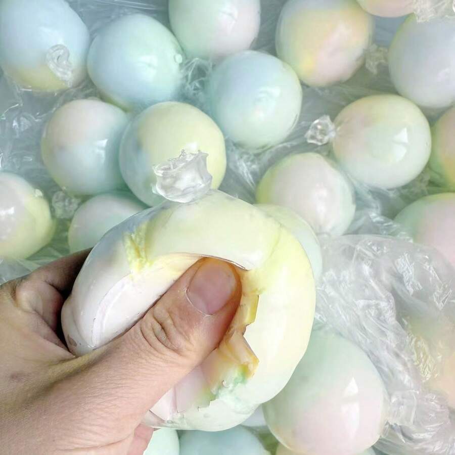Handmade Crispy Shell Soft Ball Slow Rebound Sensory Squeeze Toy, Wax-Like Touch Stress Ball, Soft Clay Filled Aesthetic Desktop Decompression Toy With Sound, Mood-Boosting - Multicolor - View 1