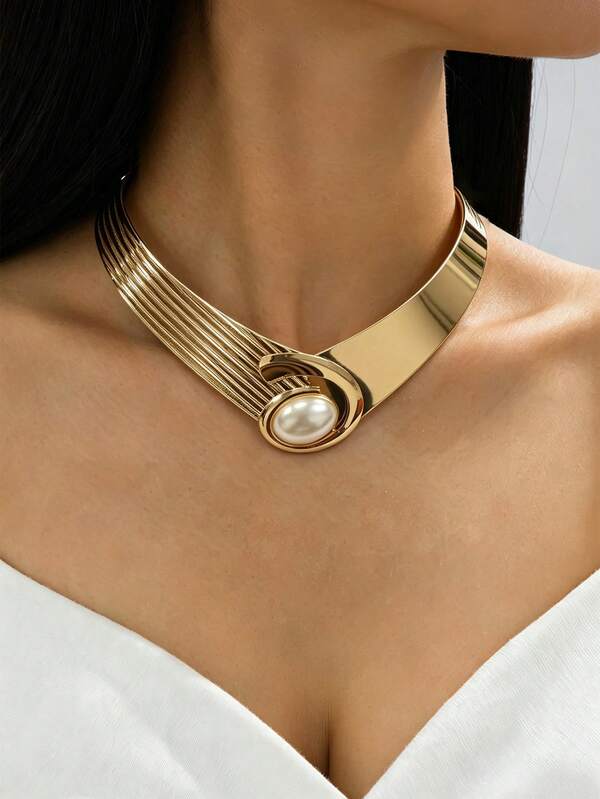 1 Piece Of Women's Oval Spiral Vortex Exaggerated Necklace, Asymmetrical And Versatile Design, Collar For Daily Wear, Gift Giving, Music Festival Party