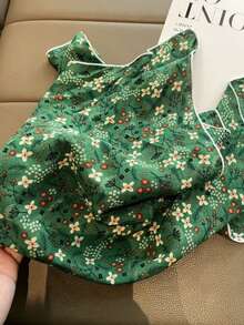 1pc Vintage Green Floral Small Square Scarf, Korean Style Versatile Lightweight Decorative Neck Scarf/Headband For Spring/Summer - Green - View 2