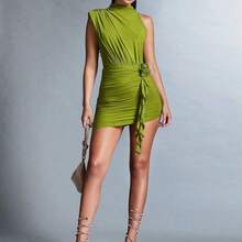 Vestido minifalda de unicolor, con cuello, decoración de flores 3D y plisado, de moda - Verde - Ver 7