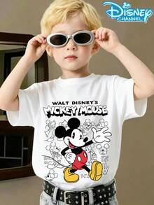 A Casual Yet Fashionable Disney Summer Short-Sleeved T-Shirt, Suitable For Boys To Wear. Its Design Incorporates The Mickey Mouse And Minnie Mouse Patterns. This Style Is Not Only Suitable For Parties But Also For Daily Wear. - White - View 1