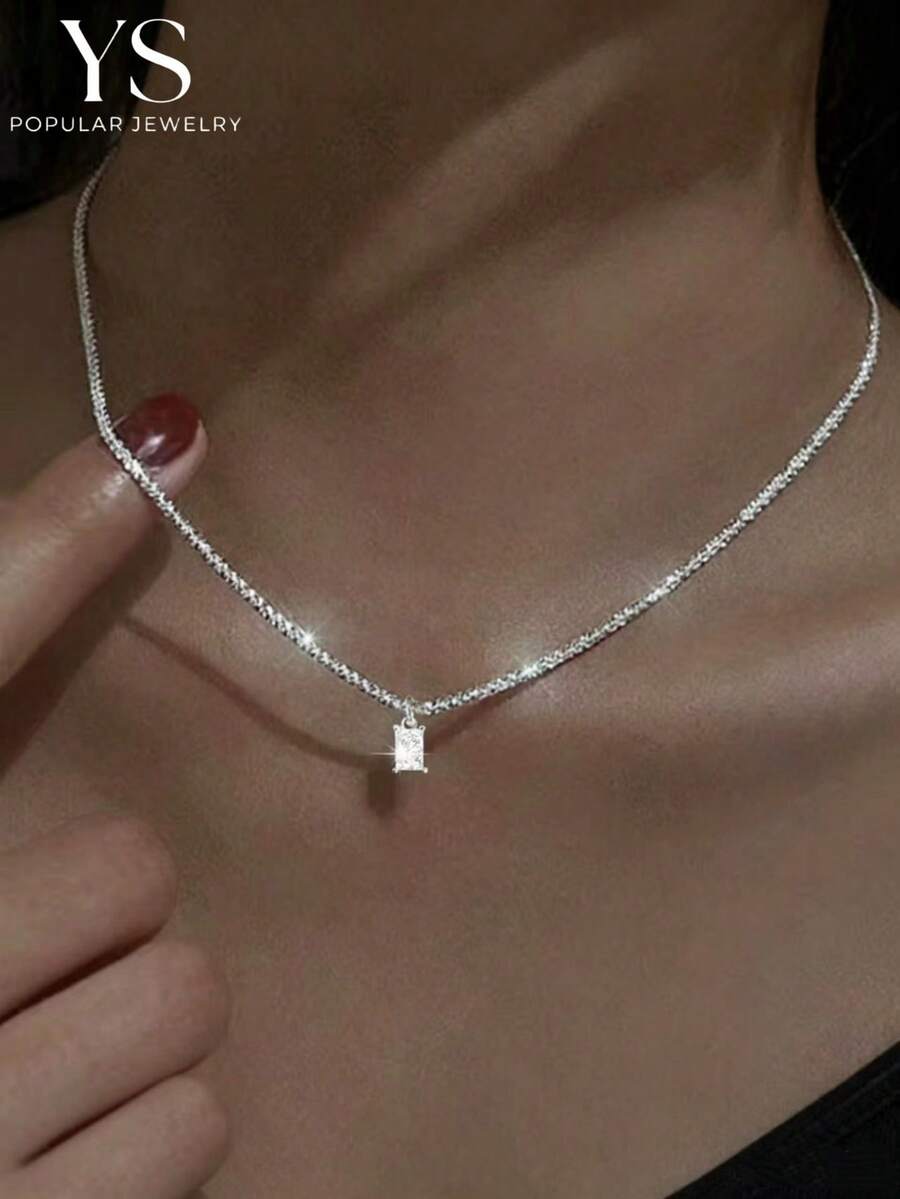 1 件银色方形单水晶吊坠，时尚铜质锁骨链，优雅短项链，适合女士日常休闲佩戴