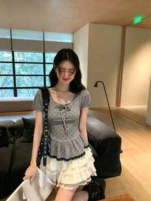 Women's New Style Lace Ruffle Patchwork Light Gray Polka Dot Short Sleeve Shirt, Elegant Slimming Waist-Cinched Solid Color Summer Blouse - Light Grey - View 2