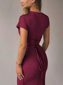 Vestido de verano elegante con mangas cortas, parches, volantes y cordones en marrón - Burdeos - Ver 2
