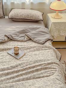 1pc Fresh Floral Pattern Summer Quilt Air Conditioning Quilt Quilted Blanket, Pillowcase Not Included, Cute Pastoral Style, Soft Comfortable Lace Design Summer Quilted Blanket Bedding, Suitable For Dorm, Bedroom, Apartment, Etc., Suitable For Spring And Summer - Maroon - View 7