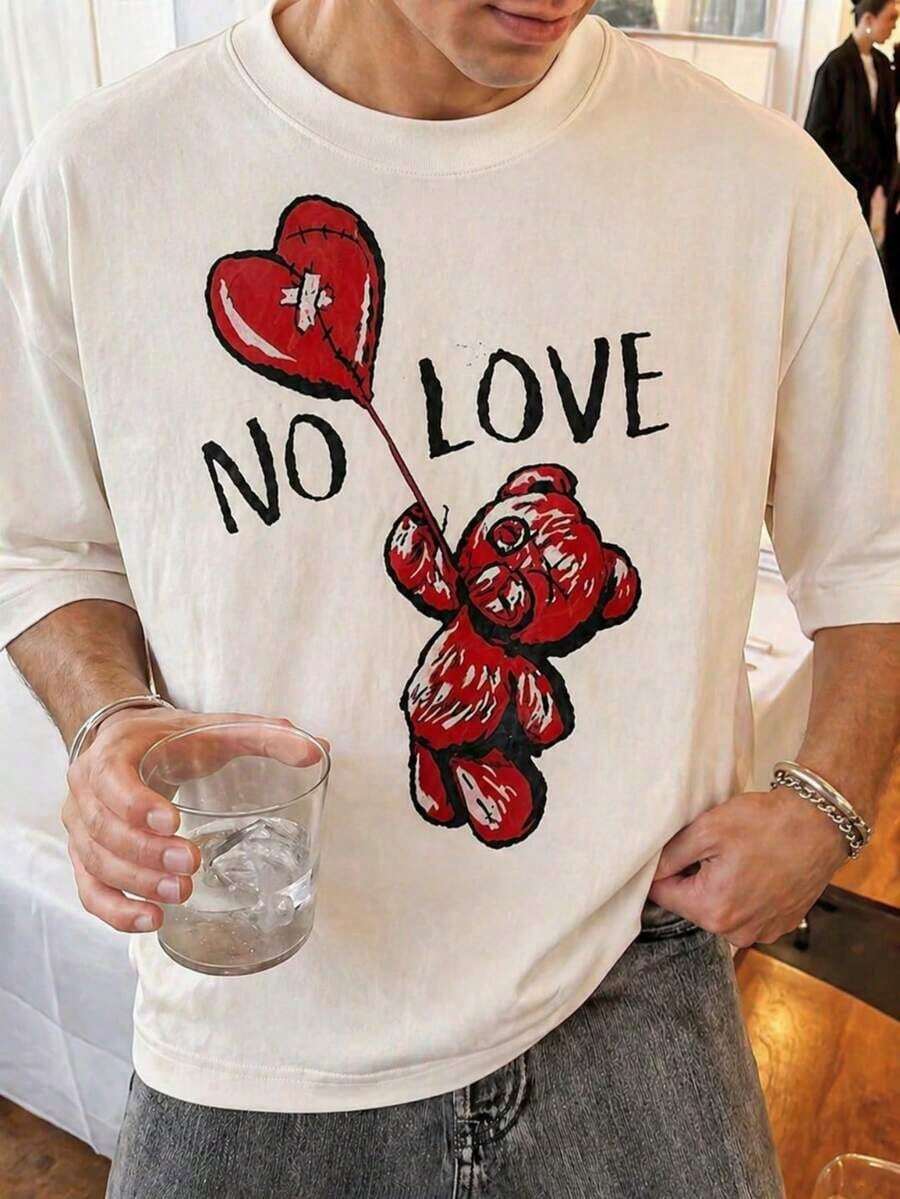 Camiseta Oversize Fractyr para Hombre con Estampado de Oso de Peluche y Corazón "NO LOVE", Tacto Suave, Color Blanco Ceniza, Estilo Grunge Urbano, Diseño Gráfico de Estética Oscura - Blanco - Ver 1