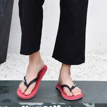 New Summer Men's Comfortable Lightweight Slippers, Casual Beach Flip Flops, Non-Slip Sandals - Red - View 5