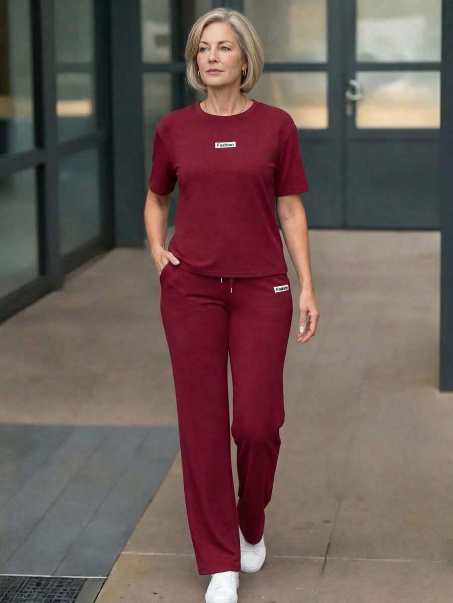 Conjunto de top de manga corta de cuello redondo y pantalones para uso diario casual para mujeres de edad media y mayores - Burdeos - Ver 1