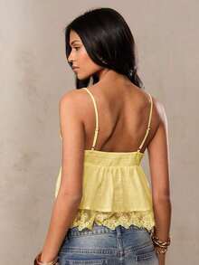 Parte superior de camisa de mujer de lino crema con encaje bordado, parches y volantes en el bajo, adecuada para usar como top de lino, top de vacaciones, top de playa, top casual, top lindo, top de verano - Amarillo - Ver 2