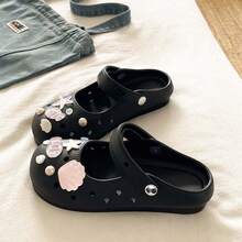 Sandálias Mary Jane de Moda Versátil Verão Novo, Sapatos Confortáveis de Bottom Macio com Pérolas Doces e Conchas, para Uso Interno, Externo, Praia e Jardim - Preto - Visão 1