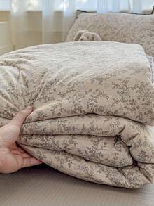 1pc Fresh Floral Pattern Summer Quilt Air Conditioning Quilt Quilted Blanket, Pillowcase Not Included, Cute Pastoral Style, Soft Comfortable Lace Design Summer Quilted Blanket Bedding, Suitable For Dorm, Bedroom, Apartment, Etc., Suitable For Spring And Summer - Maroon - View 4