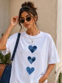 Camiseta informal de mujer de manga corta y cuello redondo de poliéster con estampado de corazón vaquero. Largo regular. - Blanco - Ver 3