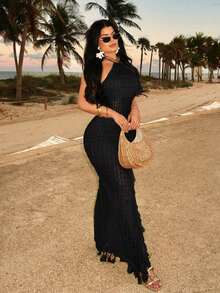 xheSHEIN  Vestido con patrón ondulado de ganchillo colorido y estilo bohemio sexy, con abertura alta, escote halter y espalda descubierta con flecos. Adecuado para salidas casuales, citas, cumpleaños, fiestas, discotecas, resorts isleños y vacacionesxhe - Negro - Ver 5