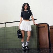Adidas Originals 女士泡泡裙，梭织迷你裙 KU4774 - 黑與白 - 查看 7