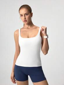 Veilyse Camiseta de punto blanca para mujer, camiseta de tirantes finos con escote cuadrado y espalda descubierta, ropa interior minimalista de moda casual, top de tirantes para compras, fiestas en casa y actividades deportivas y de ocio - Blanco - Ver 4