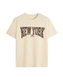 Camiseta oversize con estampado de leopardo vintage y gráfico, top casual de manga corta estilo Y2K, ropa urbana de calle en blanco - Beis - Ver 3