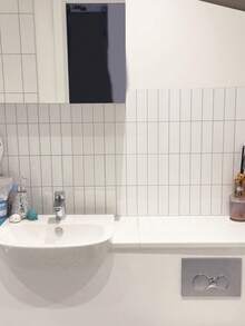 WalDecoo 2PCS/10PCS/20PCS White Subway Tile Stickers, Glossy Self-Adhesive Backsplash, Waterproof Oilproof Wall Decals, Easy Peel & Stick For Kitchen & Bathroom - VP574 - View 7