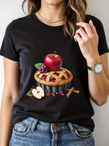 Unisex Black T-Shirt With Apple Pie Design - Features Realistic Details Of Apple Slices And Crumbs, Comfortable Short-Sleeved T-Shirt With Crew Neck, Perfect For Theme Parties, Outfit Combinations And Everyday Wear In Spring, Summer And Autumn - Machine Washable. - màu đen - Xem 5