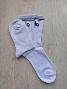 1/3 Pairs Women's Minimalist Letter Print Sports Mid-Calf Socks, Multi-Functional Design, Suitable For Yoga, Running, Basketball, All Seasons. - Multicolor - View 8