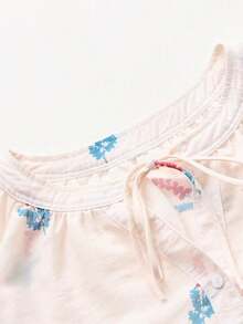 Blusa de gasa con estampado floral de verano para mamá, diseño con cuello de corbata y botones delanteros, adecuada para vacaciones, uso diario y reuniones familiares - Beis - Ver 6