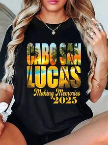 Camiseta Y2K Cabo San Lucas - Crea recuerdos con esta camiseta de vacaciones tropicales de 2025, negra con palmeras coloridas y la inscripción "Cabo", camiseta de manga corta, cuello redondo elástico, adecuada para primavera, verano y otoño, ropa de recuerdo de Cabo San Lucas, México. - Negro - Ver 1
