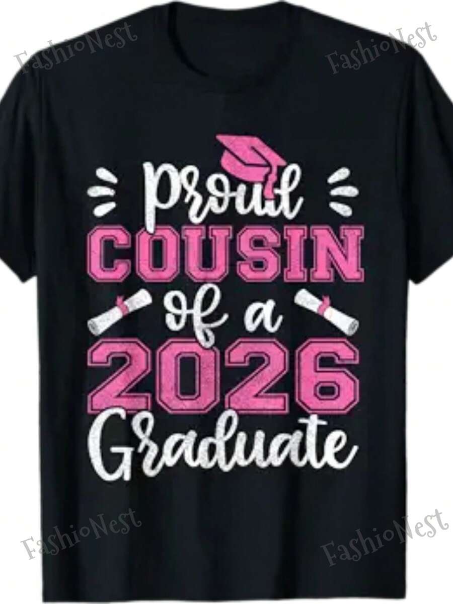 Camiseta "Primo Orgulloso de Graduado 2026" - 100% Algodón, Cómoda, Cuello Redondo, Manga Corta, con Color - Para Primos - Unisex para Hombres y Mujeres - Atuendo de Graduación para Genioses y Familiares - Lavable a Máquina - Ropa para Graduados 2026 - Azul - Ver 1