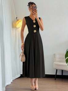 Vestido de línea A sin mangas con cuello en V, con decoración de botón metálico rosa dorado, cintura ceñida - Negro - Ver 3