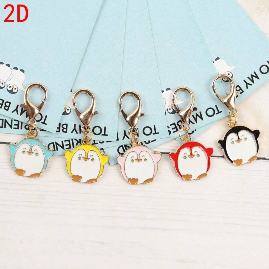 2D 5pcs Penguin Heartwarming Greeting Card & Keychain Set. Suitable For Backpack, Schoolbag, Phone Case DIY Decoration. Suitable For Birthday, Holiday Party, Graduation, Back To School, Daily Use Gifts. Exquisite, Versatile, And Fade-Resistant. - View 1