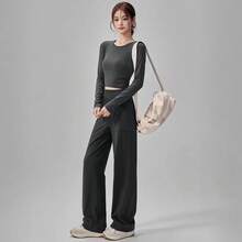 Women Tops - Black Long-sleeved Shirt With Supportive Chest Pads - View 2