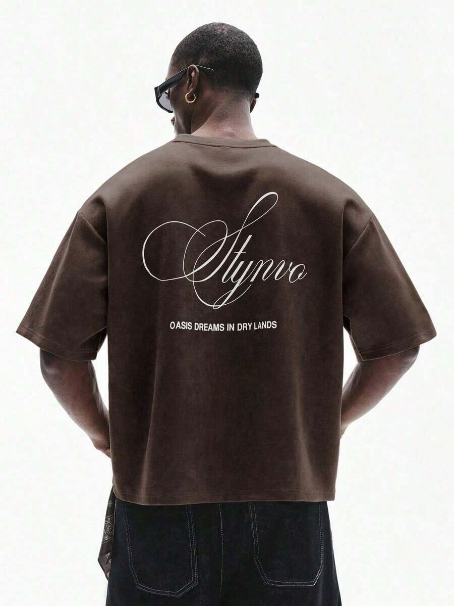 Men's Short Sleeve Crew Neck T-Shirt With Minimalist Print, Olive Green Graphic Tee, Oversized Printed Crop Top For Men, Unisex Washed T-Shirt. Y2K Style, Fashionable Style, Cute Style, Casual Style, Women's Blouses > Clothing. 230g (Sizes S-XXXL) - 全穀類咖啡 - 查看 1