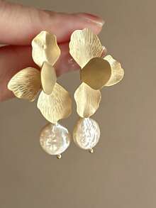 1pc Elegant Floral Pearl Retro Tassel Unique French Style High-End Design Versatile Earrings - Gold - View 2
