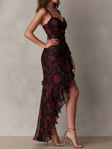 Spaghetti Strap Rose Print Mesh Midi Dress With Scallop Trim, Ruched Waist & Asymmetrical Ruffle Hem, Bodycon & Slit Detail, Elegant & Romantic Style, Evening & Date Night Wear, Lightweight & Sheer Fabric,  & Fashion - Hoa đen và đỏ - Xem 2