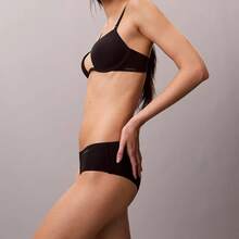 Calvin Klein Perfectly Fit Lightly Lined Plunge Bra QF8427 Underwear  Women  Bras + Bralettes Underwear Sleepwear - 黑色 - 查看 3