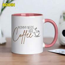 [Envío en 24 horas dentro de México]Taza con doble impresión, 1 unidad, 11 onzas, Cerámica, Taza de café, Texto "Mamá Necesita Su Café" y Diseño de Taza, Apta para lavavajillas, Tazas divertidas, Regalo perfecto para madres, Día de la Madre/Cumpleaños/Regalos - 3 - Ver 1