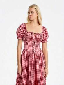 Vestido con mangas de pétalo, cinturón de lazo y estampado de cuadros rojos y blancos - Rojo y blanco - Ver 5