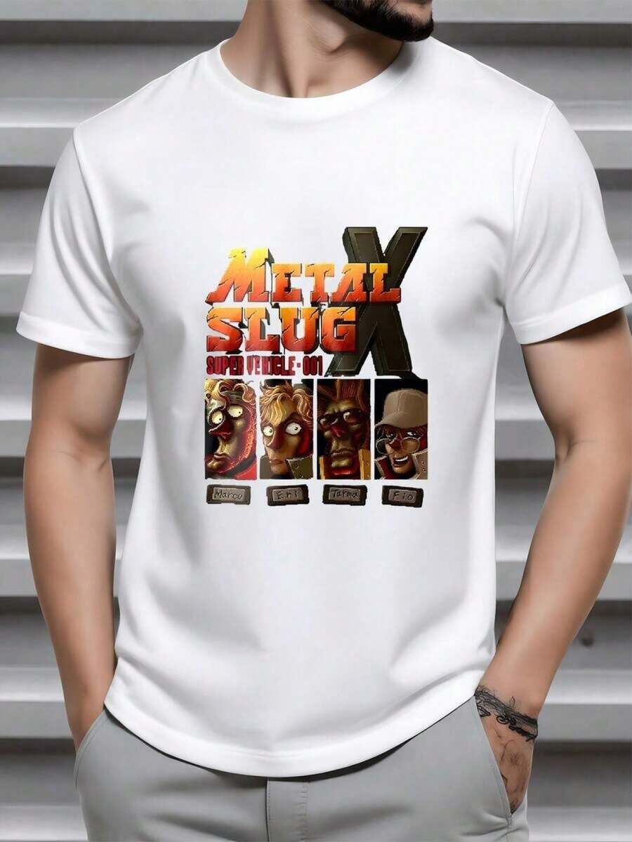 The Print Pays Homage To The Legendary Action Video Game Where Brave Soldiers Fight For Freedom, With Retro Graphics That Evoke Nostalgia And Heroic Energy, Evoking Strength And Adventure. This 100% Cotton Men's T-Shirt Is Comfortable And Modern, Ideal For Fans Of Gamer Art And Classic Culture. - 白色 - 查看 1