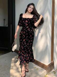 de verano de mujer elegante con cuello cuadrado, volantes y cola de, de gasa con estampado floral diminuto - Negro - Ver 10