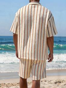 Conjunto de 2 piezas GOLDREDY para hombre de verano, camisa de manga corta de punto con textura de rayas aleatorias y pantalones cortos a juego con cordón y textura - Naranja - Ver 5
