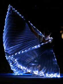 Ali con luci LED per danza del ventre, costume da performance professionale con luci, ali da fata argentate metalliche per carnevale, Ognissanti e feste rave, con bastoni telescopici - grigio argento - Visualizzare 8