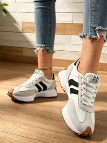 Soft-Soled, Comfortable Women's Shoes, Versatile Casual Retro Sneakers - 白色 - 查看 2