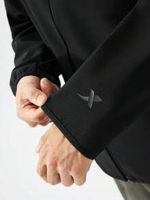 XTPE Xtep--Wing | Soft Shell Jacket 2.0 男士戶外連帽防風運動夾克 登山保暖內裡防風外套，純黑色 - 正黑色 - 查看 6