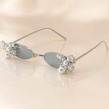 Women's Fashion : Rhinestone-Embellished Shades With Pearl Tassels And Bow Accents - Silver - View 7