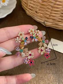 1 Pair Luxury Mixed Color Daisy Flower Earrings, Unique Design Exaggerated Rhinestone Versatile Earrings For Daily Wear, Girlfriend Gift - Earrings - View 3