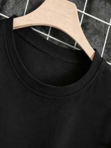 Unisex Summer Cool Casual T-Shirt New Fashionable Casual Padded Lover Sewers Quilters T-Shirt - Retro Quilt & Stitching Machine Printed, Comfortable Casual Round Neck Tee, Machine Washable Gift For Quilters, For All Seasons Clothing Fun Printed Round Neck Short Sleeve T-Shirt Suitable For: Sports Events/Festivities Parties/Outings/Sports & Other Holidays Gifts Fashion - 黑色 - 查看 5