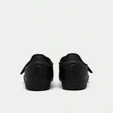 Adidas Samba Jane White Black Gum Women's JR1402 | Retro Heritage Style, Timeless Silhouette - 黑金色 - 查看 3