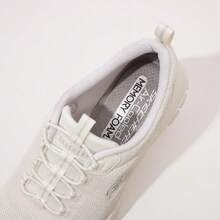 Skechers 女士休闲运动鞋，轻便缓震舒适耐穿，适合日常穿着和跑步，104510-OFWT - 乳白色 - 查看 8
