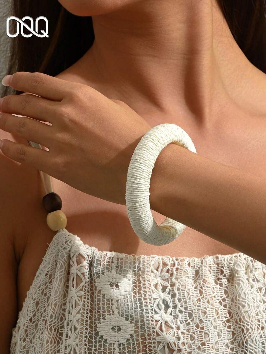 OOQ 1 pieza Pulsera circular de ratán minimalista para mujer, accesorio elegante, versátil y casual adecuado para uso diario, fiesta, regalo (tejido de ratán hecho a mano, forma y dirección aleatorias) - Blanco - Ver 1