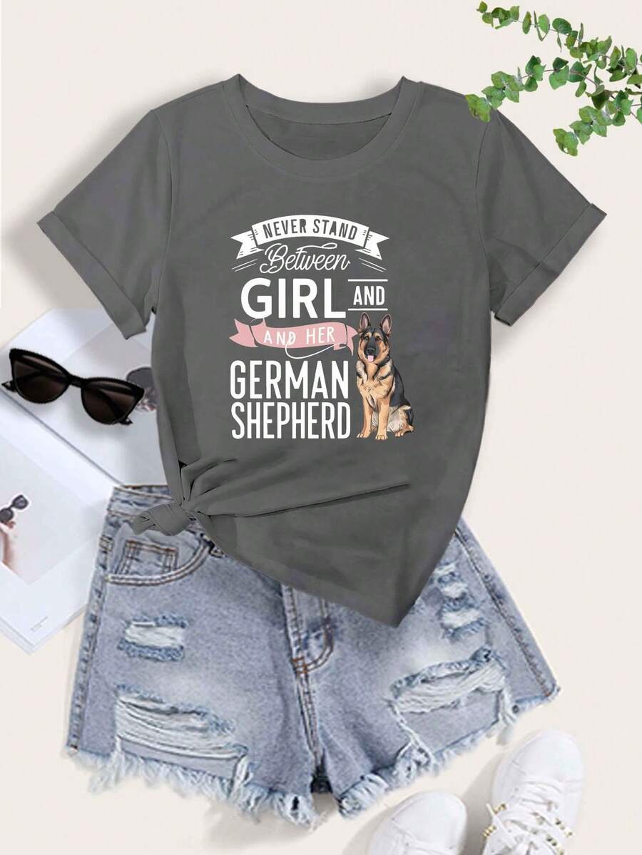High-Density Cotton T-Shirt - T-Shirt With Print Of A And Her German Shepherd, Short Sleeve, Round Neck, Casual Style, Suitable For Women In Spring And Summer, Can Be Worn In All Seasons, As A Base Layer In Spring And Autumn, Or As A Unique Garment In Summer, Unisex. - 深灰色 - 查看 1