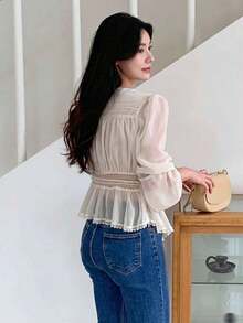 Blusa de mujer con cuello en V, cintura ceñida y parches de encaje y gasa - Albaricoque - Ver 8