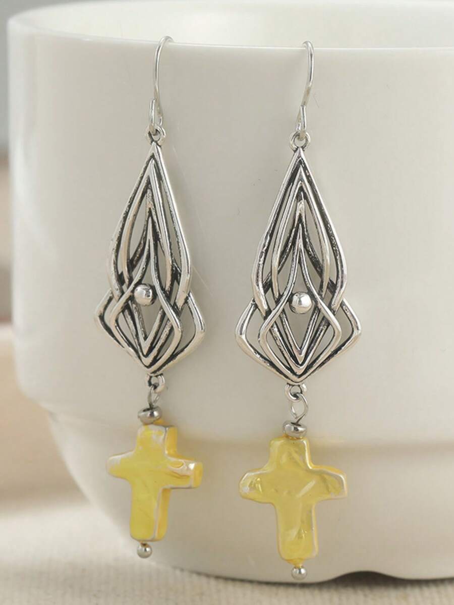 1 Pair Silver Vintage Hollow Interwoven Design Earrings, Highly Artistic And Exquisitely Beautiful Earrings, Essential Accessory For Daily And Holiday Wear - Silver - View 1